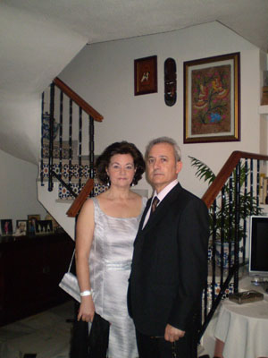 Antes de salir para la boda de Carmen y Juan, junio 2008