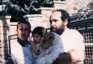 El Dr. Botella, su hija Chummy, con Zamborino Urio y yo en Sintra